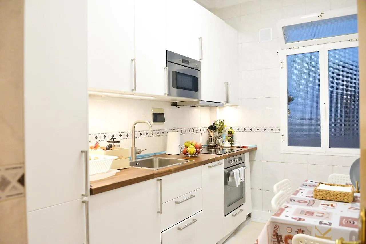 Apartamento En Zona Residencial Cerca Del Guggenheim Bilbao 0*,